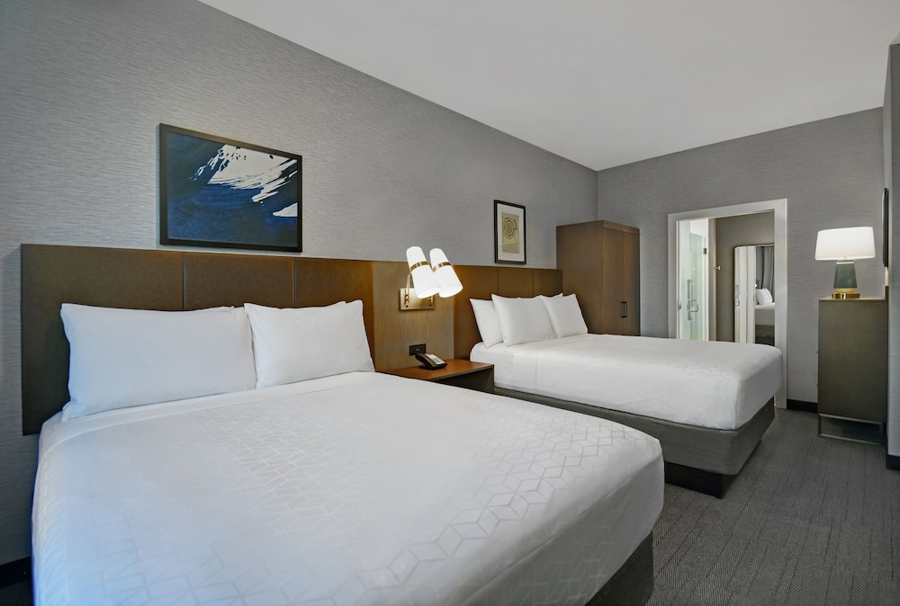 Suite, 1 Bedroom, Accessible Bathtub, Kitchen (Communications) - Photo 4
