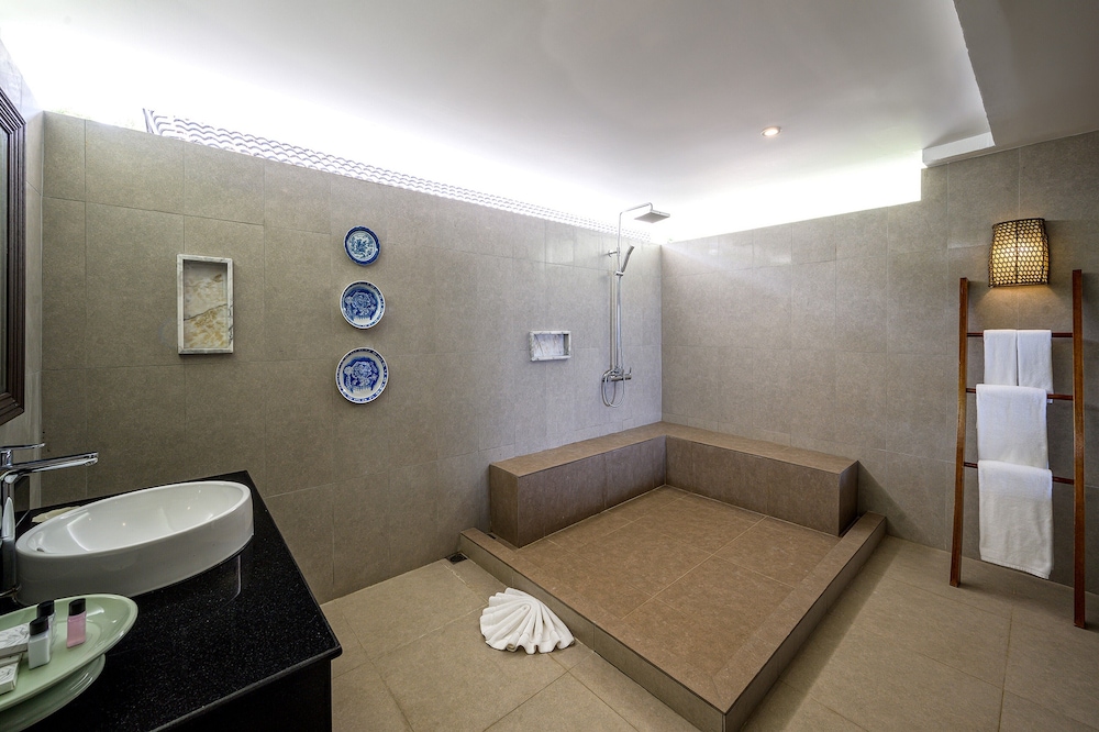 Beachfront Cottage - Photo 18