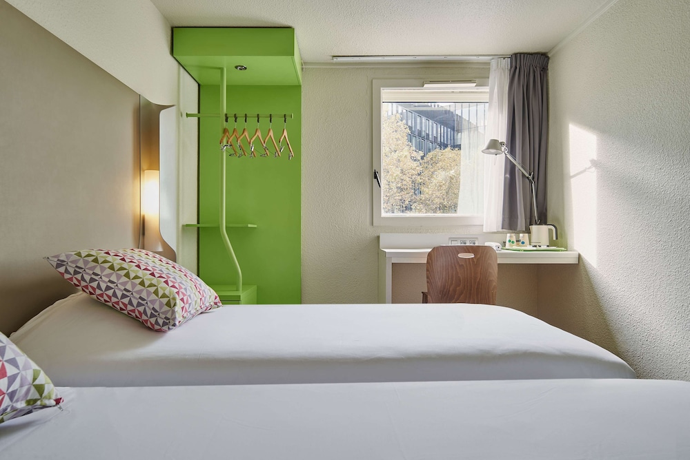 Next Generation, Room, 2 Twin Beds photo 3