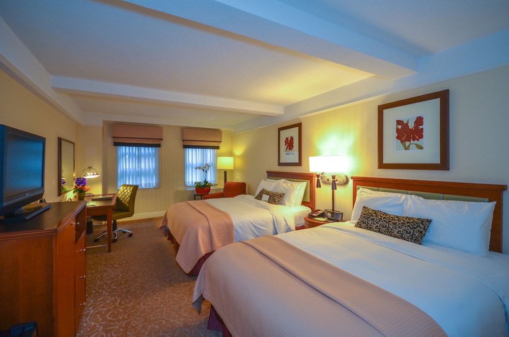Deluxe Room, 2 Queen Beds