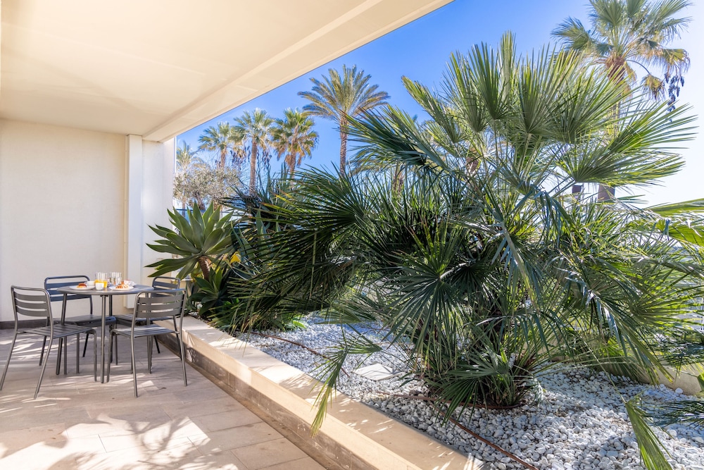 Standard Apartment, 1 Bedroom, Accessible, Sea View photo 3