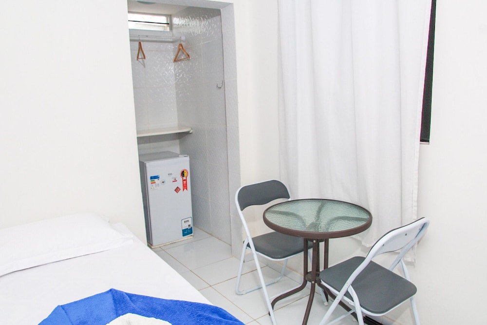 Basic Triple Room, 1 Bedroom, Non Smoking, Pool View - Photo 4
