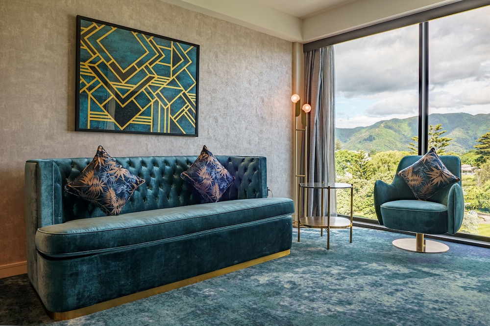 Deluxe Suite, River View - Photo 7