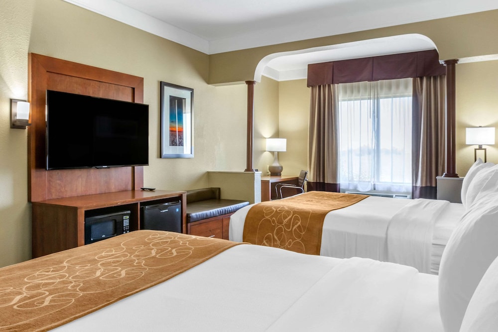 Suite, 2 Queen Beds, Non Smoking - Photo 4