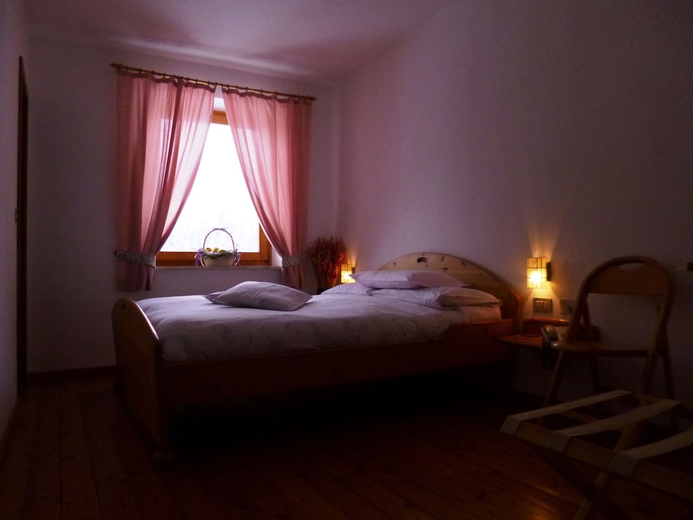 Deluxe Double Room, Balcony, Mountain View photo 2