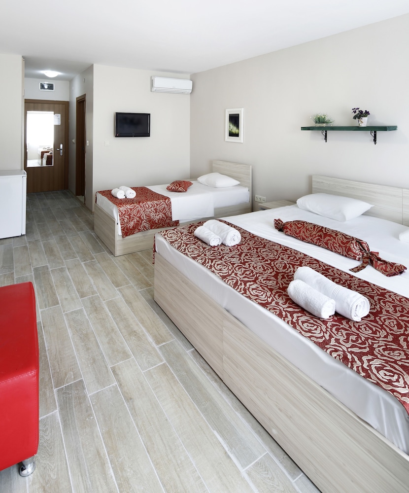 Triple Room photo 1