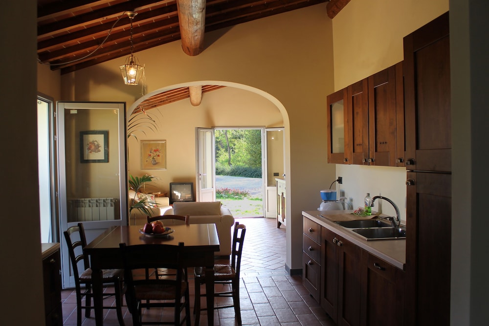 Family Apartment, 2 Bedrooms, Ground Floor (Marrone) photo 3
