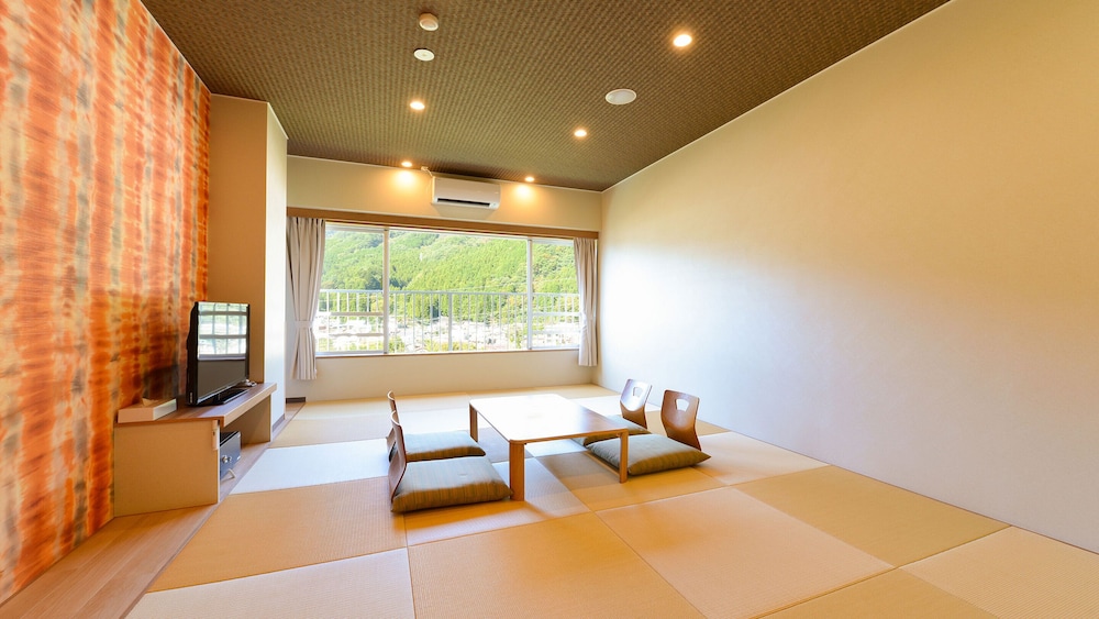 Superior Japanese-Western-Style Room -Shower Only - Non-Smoking