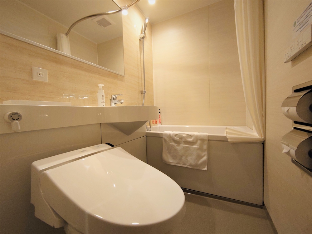 Standard Single Room, Non Smoking - Photo 15