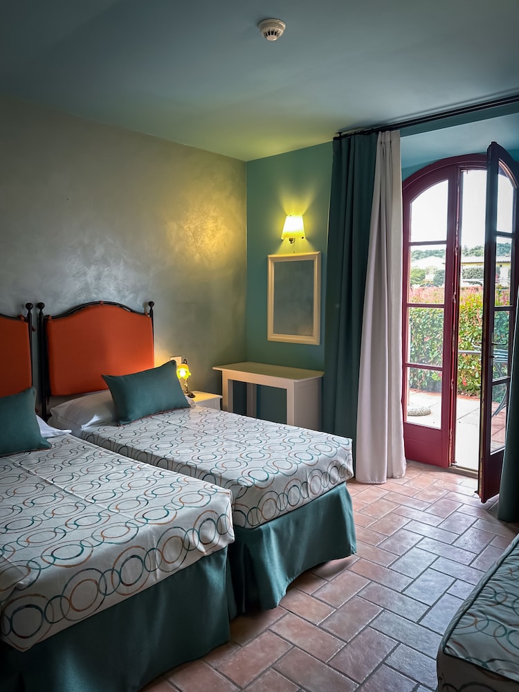 Superior Apartment, 2 Bedrooms, Patio, Ground Floor (With Private Garden) - Photo 9