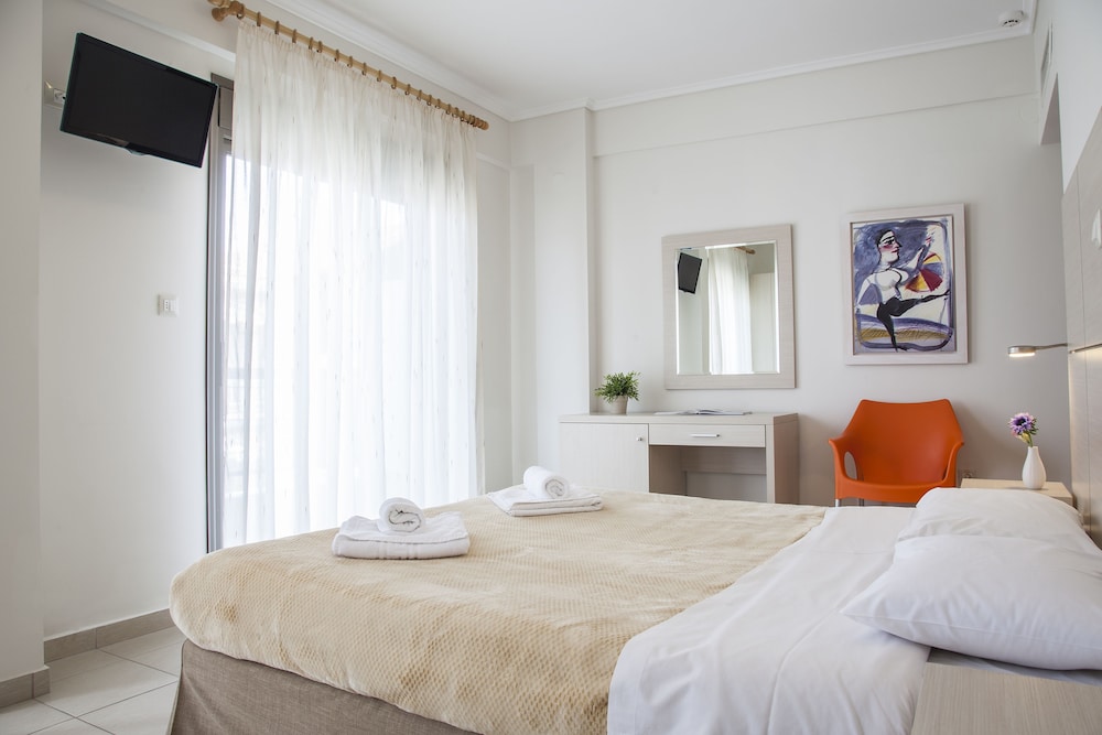 Triple Room photo 2