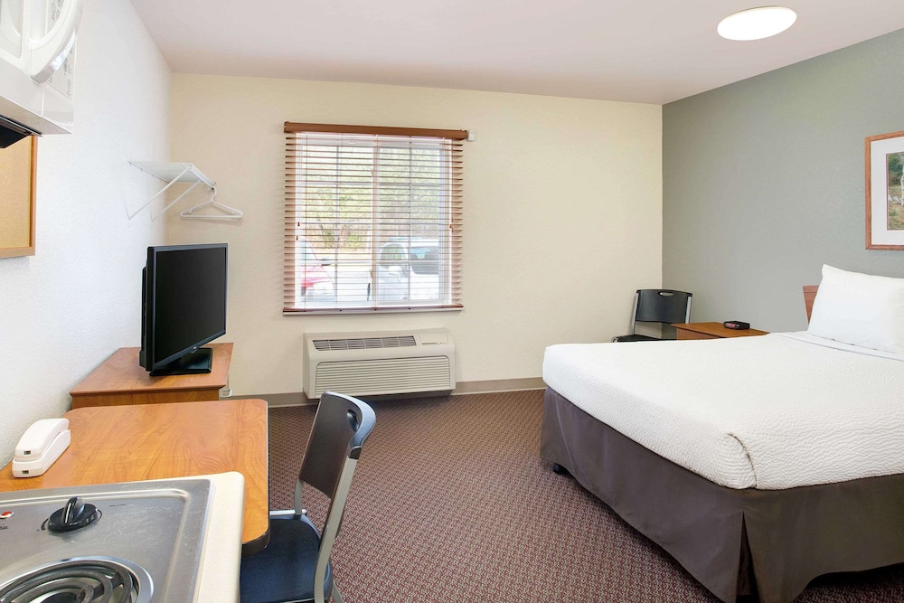 Suite, 1 Queen Bed, Non Smoking