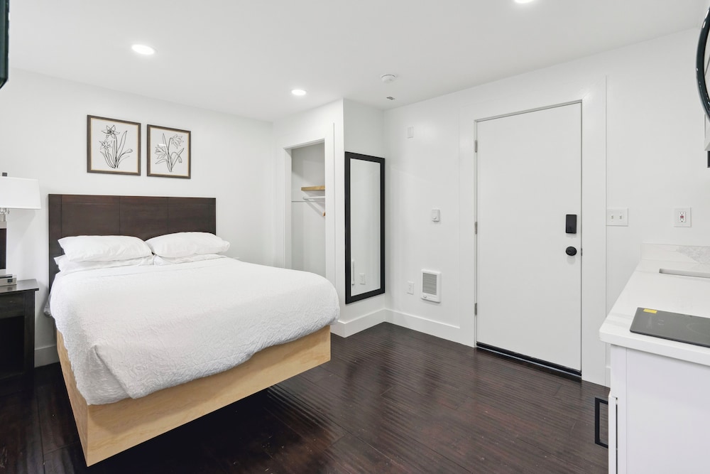 Classic Studio, 1 Double Bed, Non Smoking, Private Bathroom