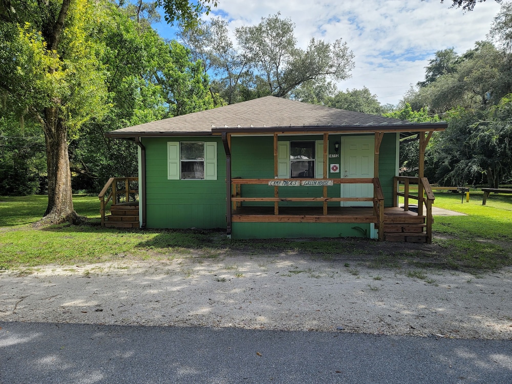 House, 3 Bedrooms (Green House) photo 1