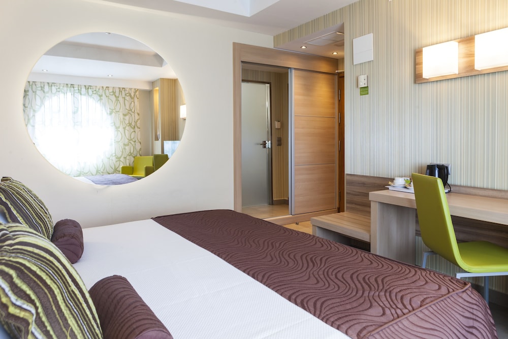 Double Room ( King size, exterior without balcony) - Photo 2