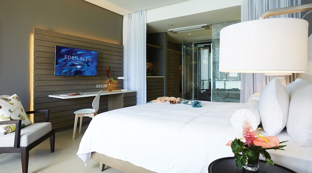 Deluxe Room, Marina View