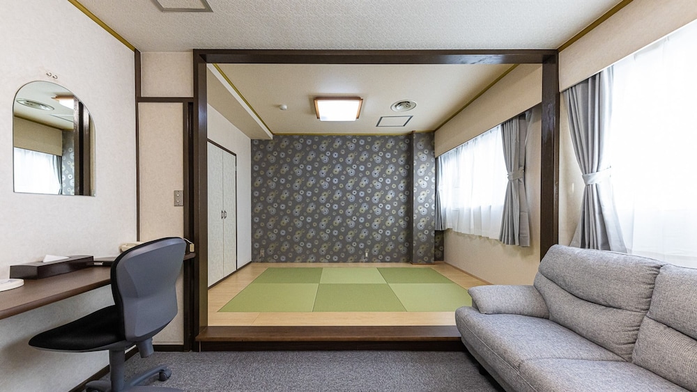 Traditional Room, Non Smoking (Japanese Style) photo 1