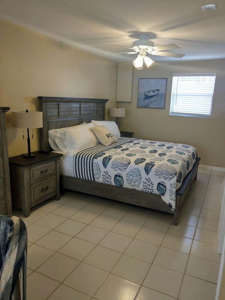 Studio Suite, 1 King Bed With Sofa Bed