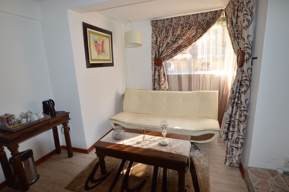 Spacious Deluxe photo 3