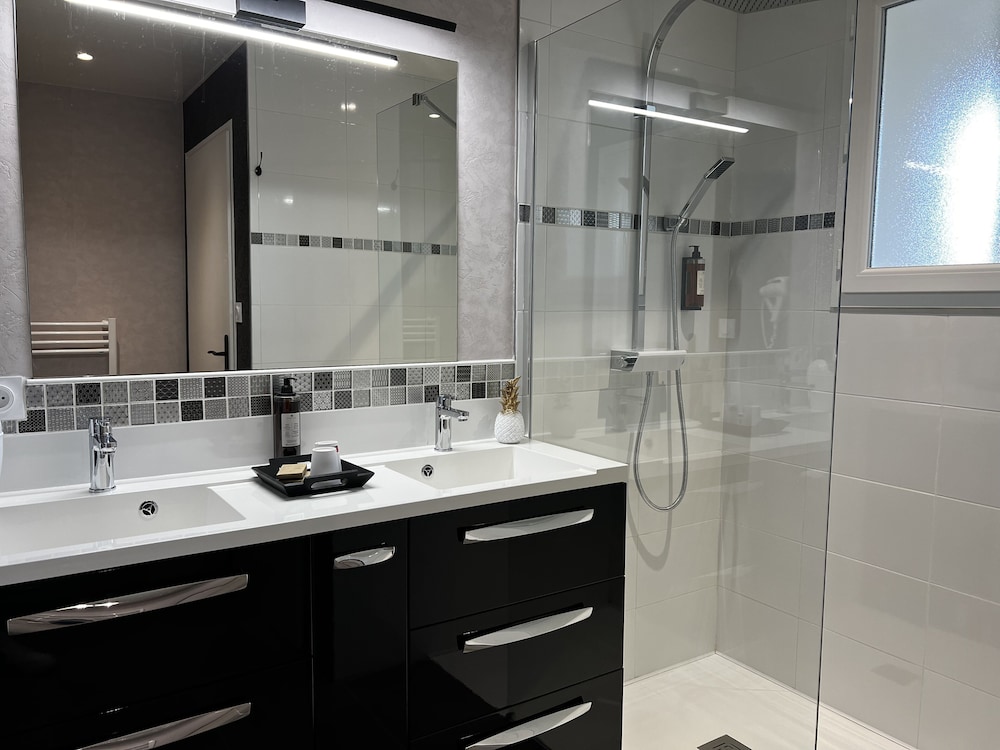 Superior Triple Room photo 2