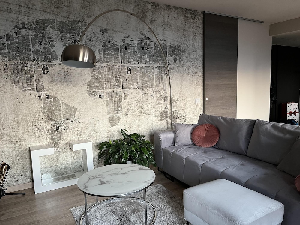 Apartment photo 1