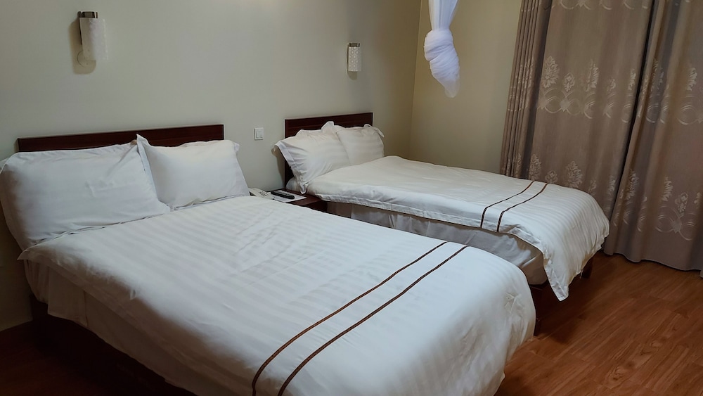 Deluxe Twin Room photo 1