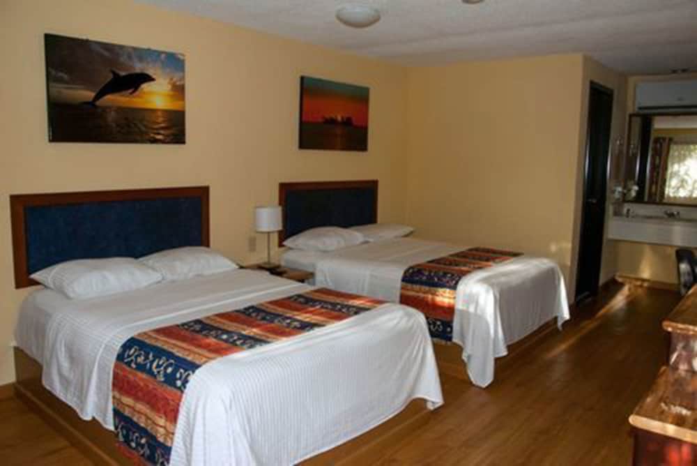 Double Room, 2 Double Beds photo 3