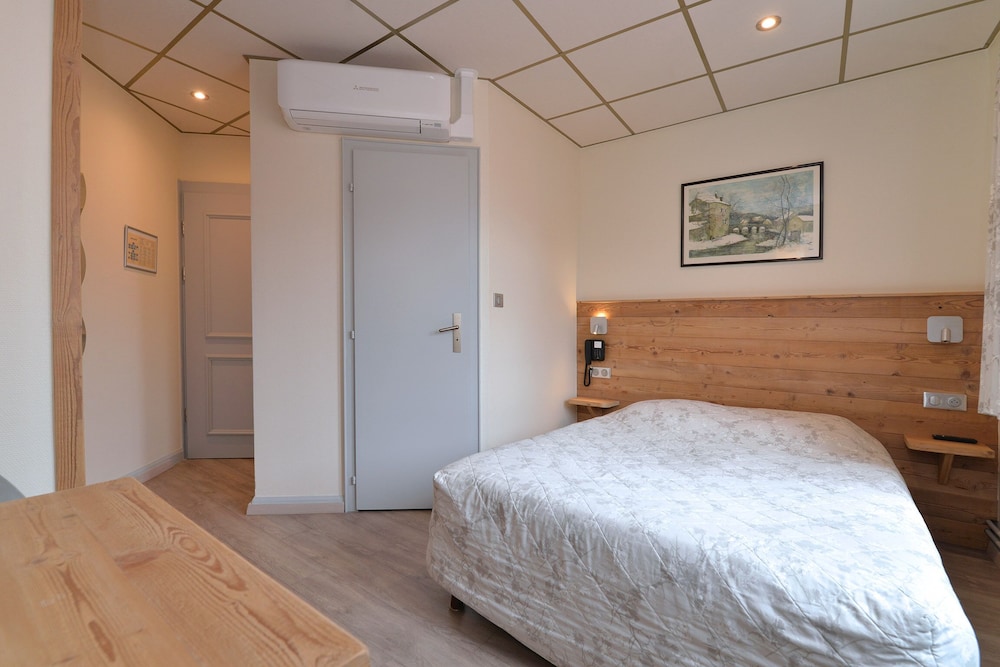 Traditional Room photo 2