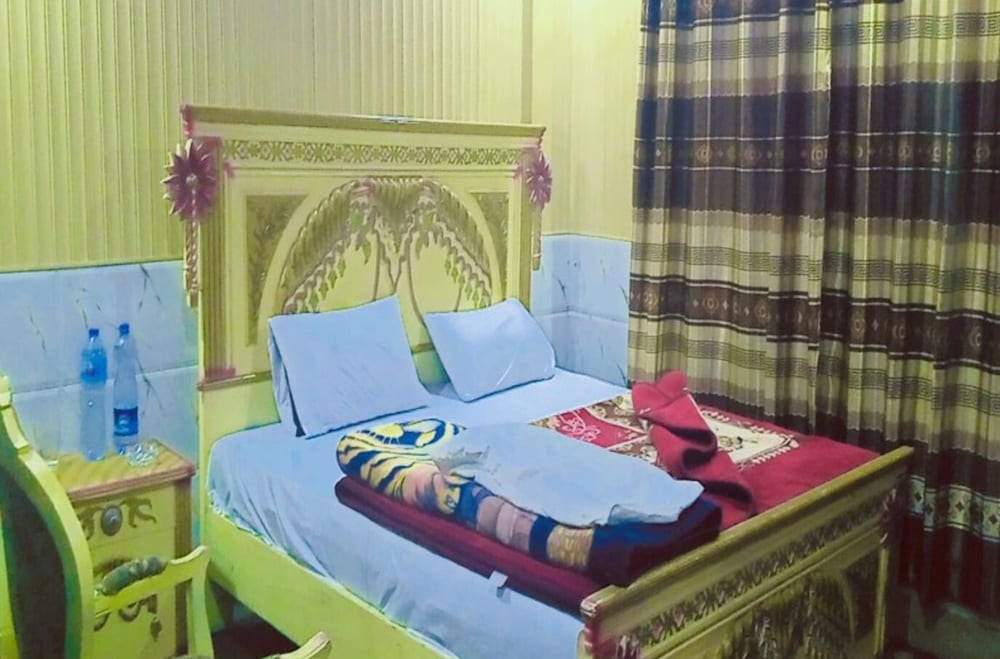 Standard Double Room - Photo 8