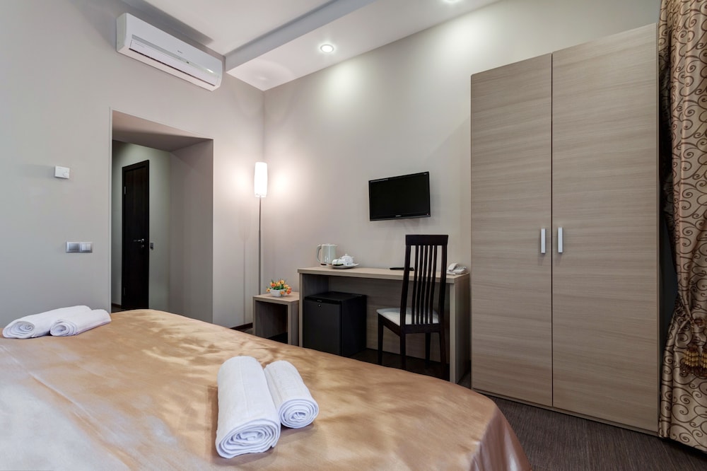 Standard Double Or Twin Room