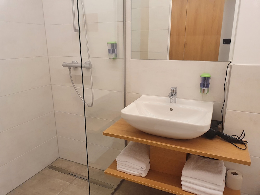 Basic Double Room - Photo 2