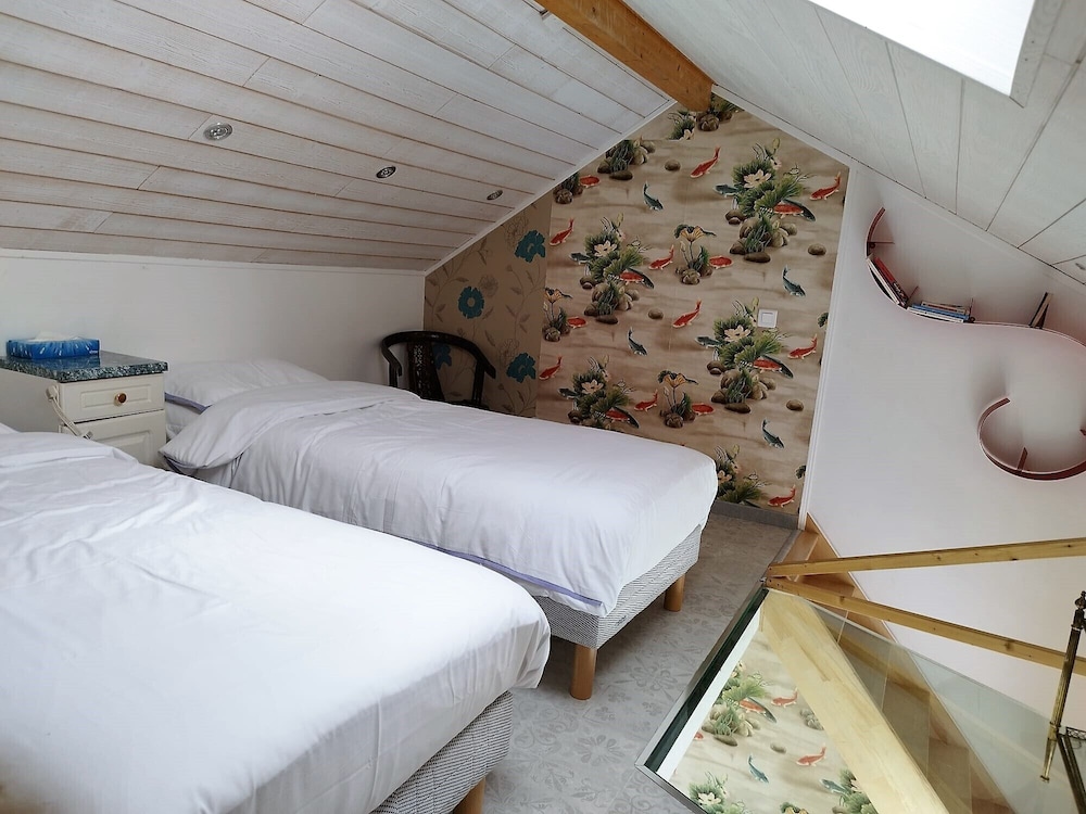 Basic Double or Twin Room, 2 Twin Beds, Non Smoking, Refrigerator