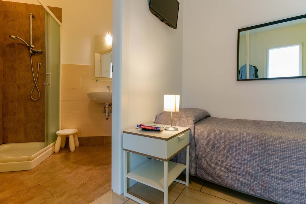 Twin Room, 2 Twin Beds