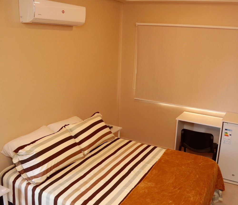 Standard Double Room photo 3