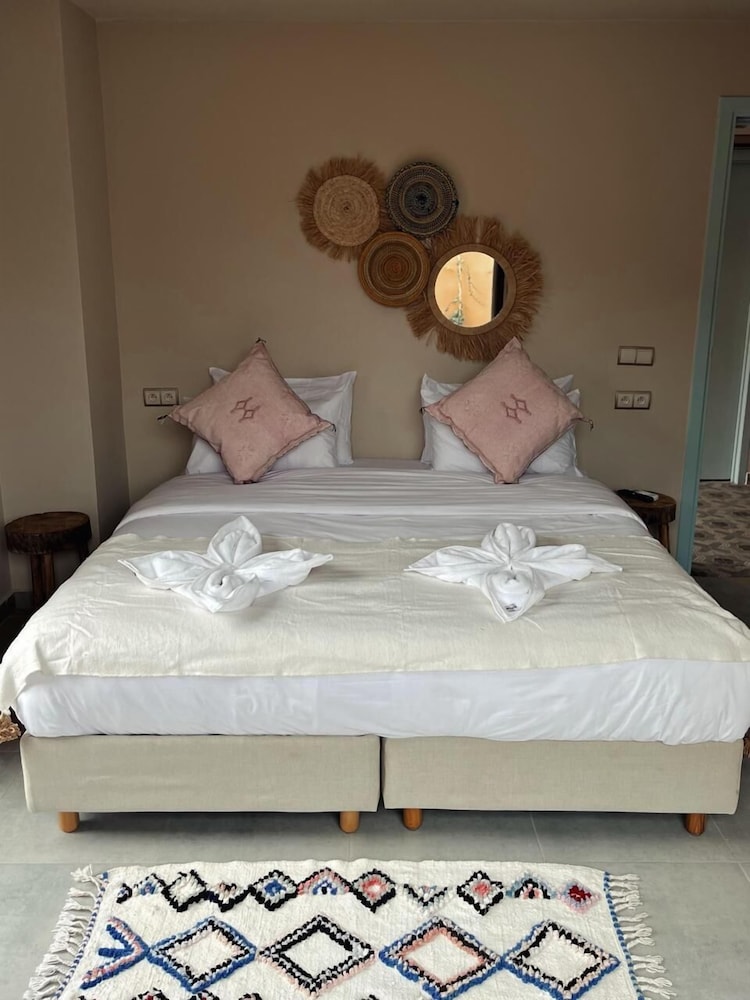 Standard Double or Twin Room photo 3