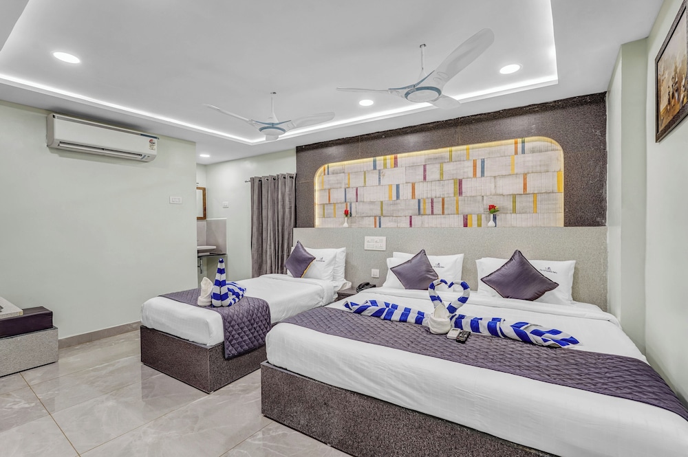 Family Quadruple Room, City View