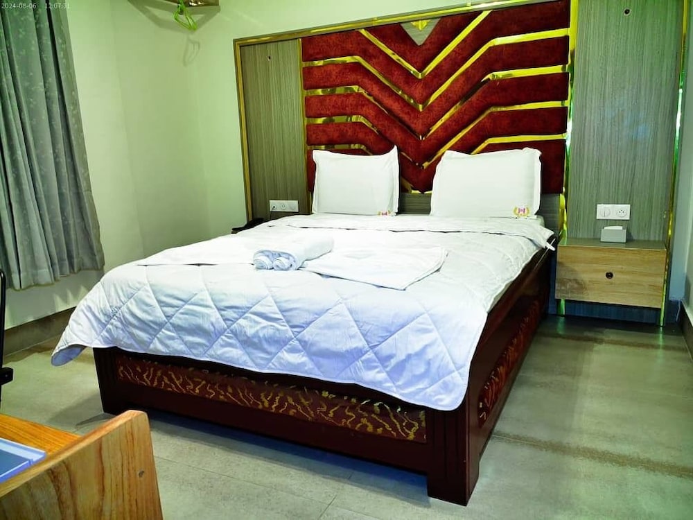 Comfort Double Room, City View