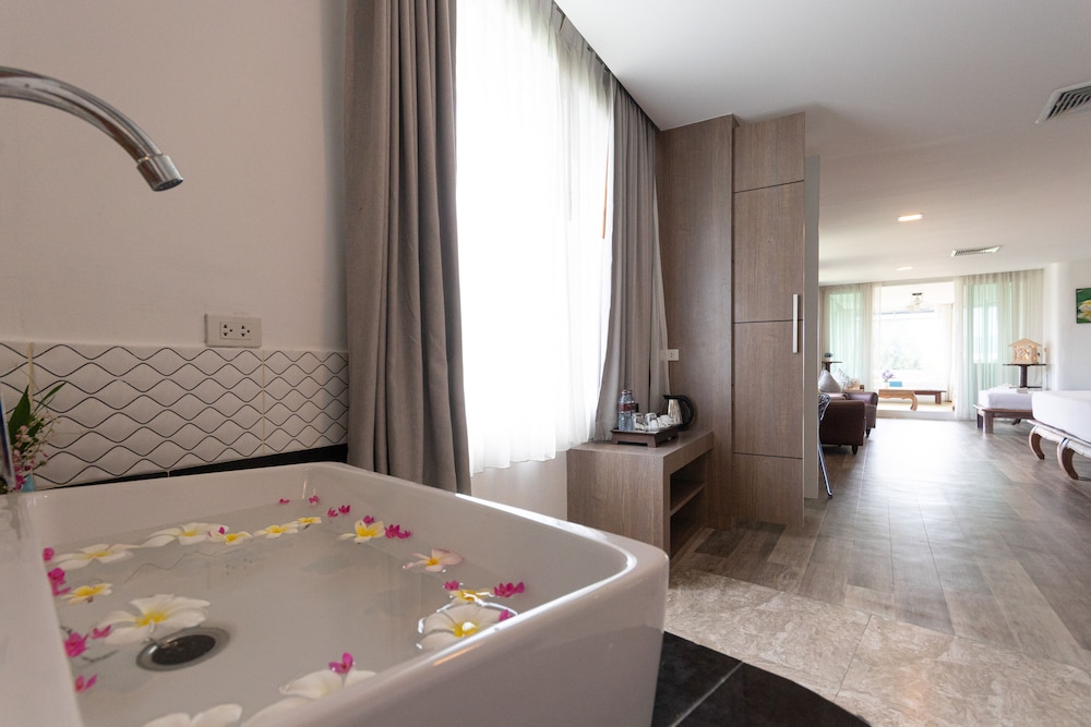 Grand Suite - Photo 11
