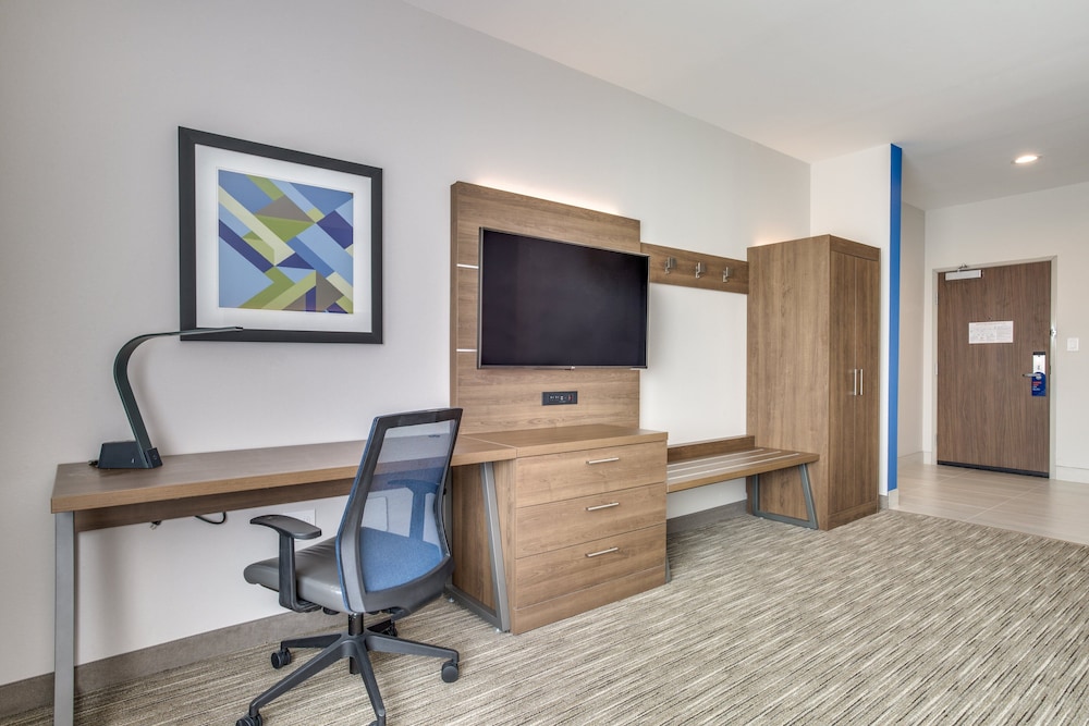 Standard Room, 2 Queen Beds, Accessible (Communications) - Photo 3