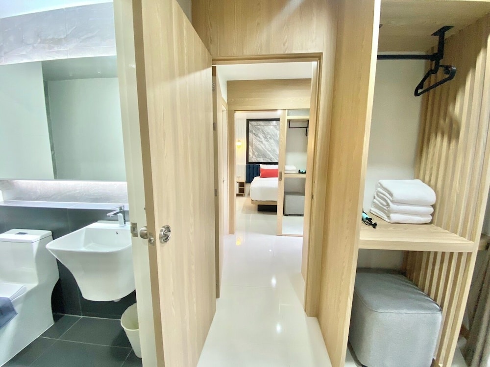 Deluxe Connecting Room - Photo 2