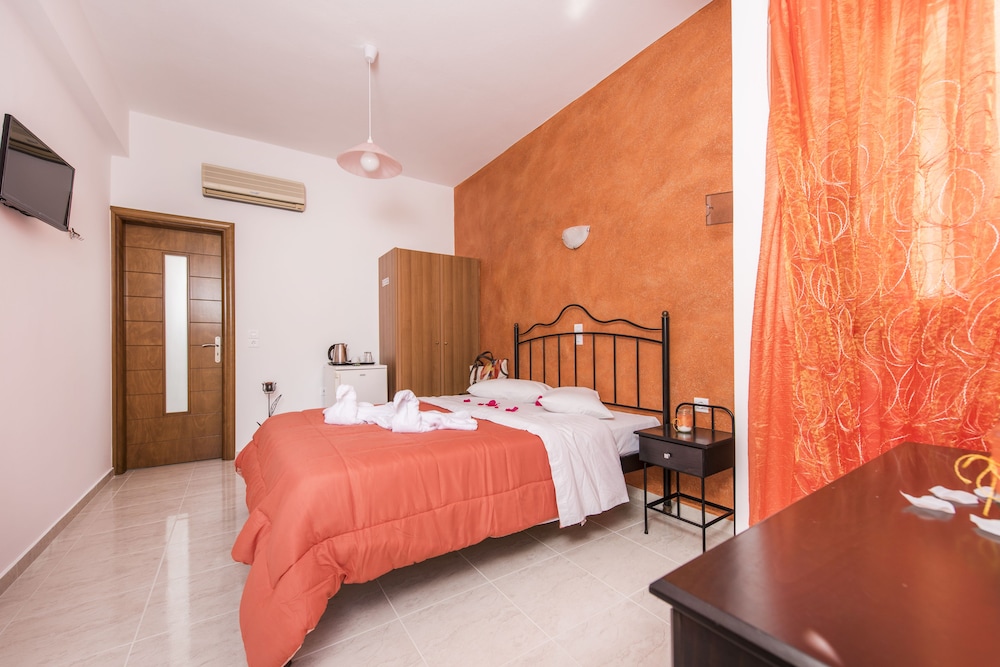 Standard Room - Photo 1