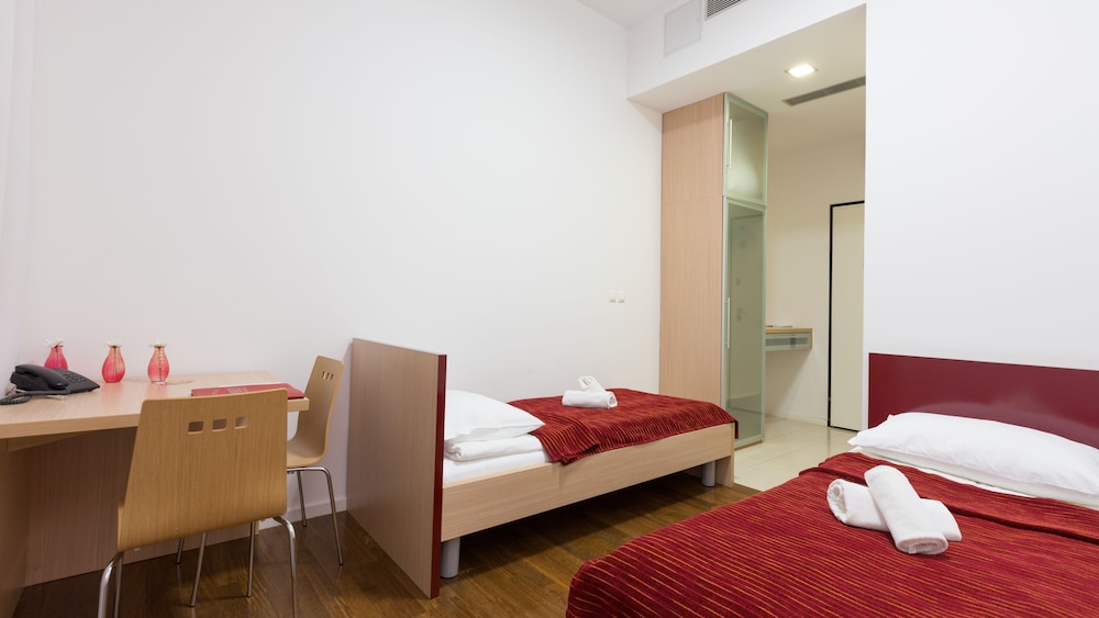 Family Apartment photo 2