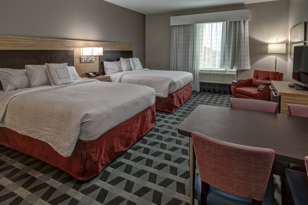 Studio, 2 Queen Beds (Mobility/Hearing Access, Roll-In Shwr) - Photo 3