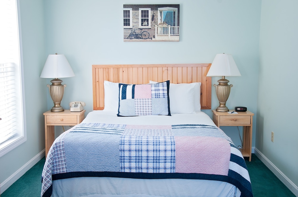Oceanfront Cottage, 1 King, Sofa Bed photo 1