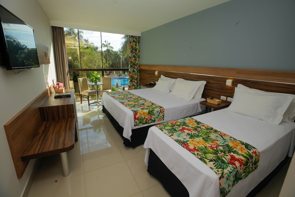 Deluxe Room, Pool View - Photo 5
