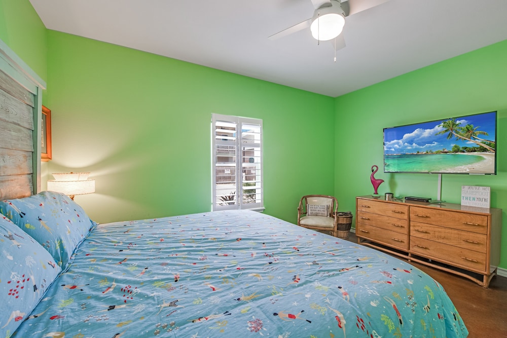 The LUV Shack, Photo 32