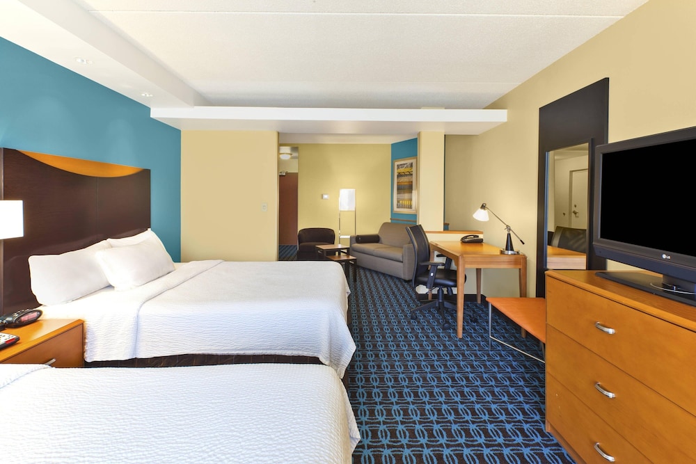 Suite, Multiple Beds (Hearing Accessible) photo 1