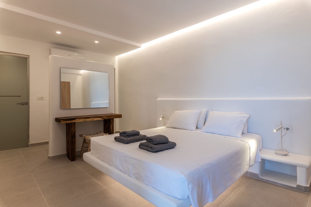 Mykonos Divino 5 - 2 bedrooms Sea View Villa with private pool