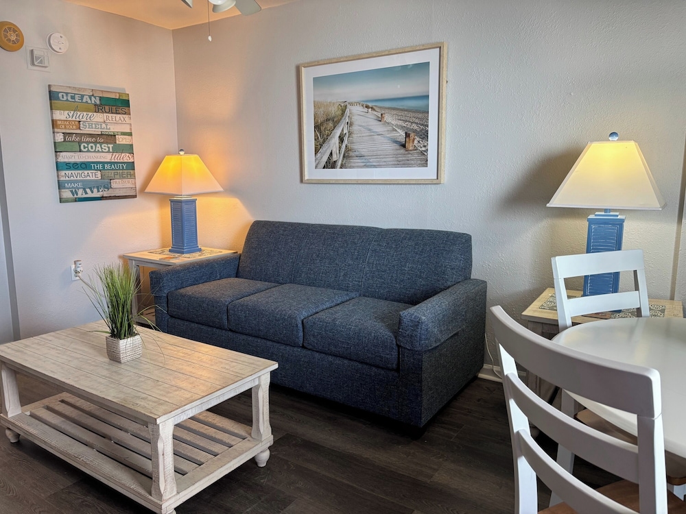 Signature Condo, 1 Bedroom, Kitchen, Partial Ocean View