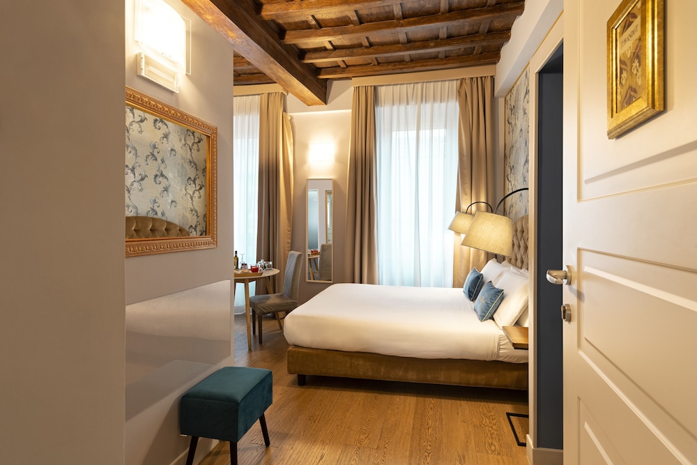 Deluxe Room, City View photo 2